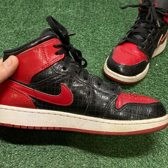 Nike Air Jordan 1 Mid Bred boys size 6.5Y (OKPM-06-005) - Picture 7 of 12
